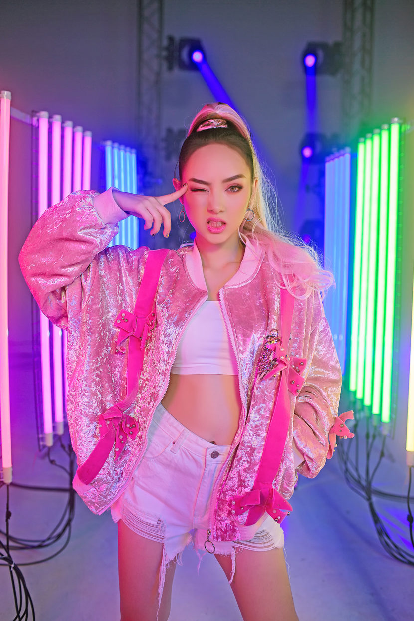 Jannine Weigel - Thai German Pop Star